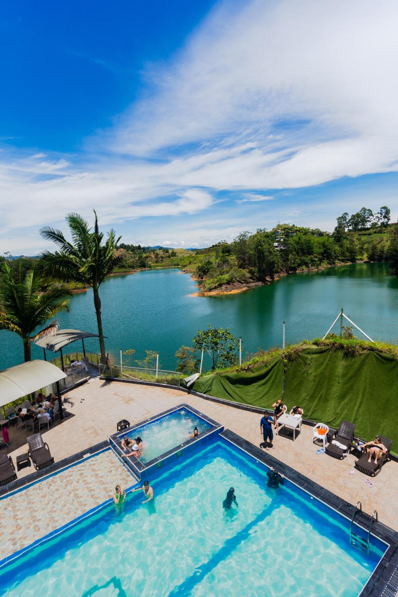 Hotel Verony Guatapé Екстериор снимка